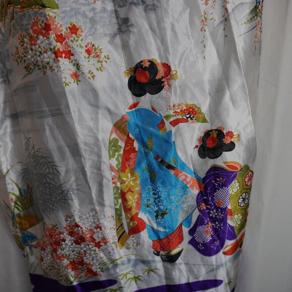 Beautiful Japanese Butterfly Traditional Kimono - Japan Import, Made in Japan - Picture 6 of 14